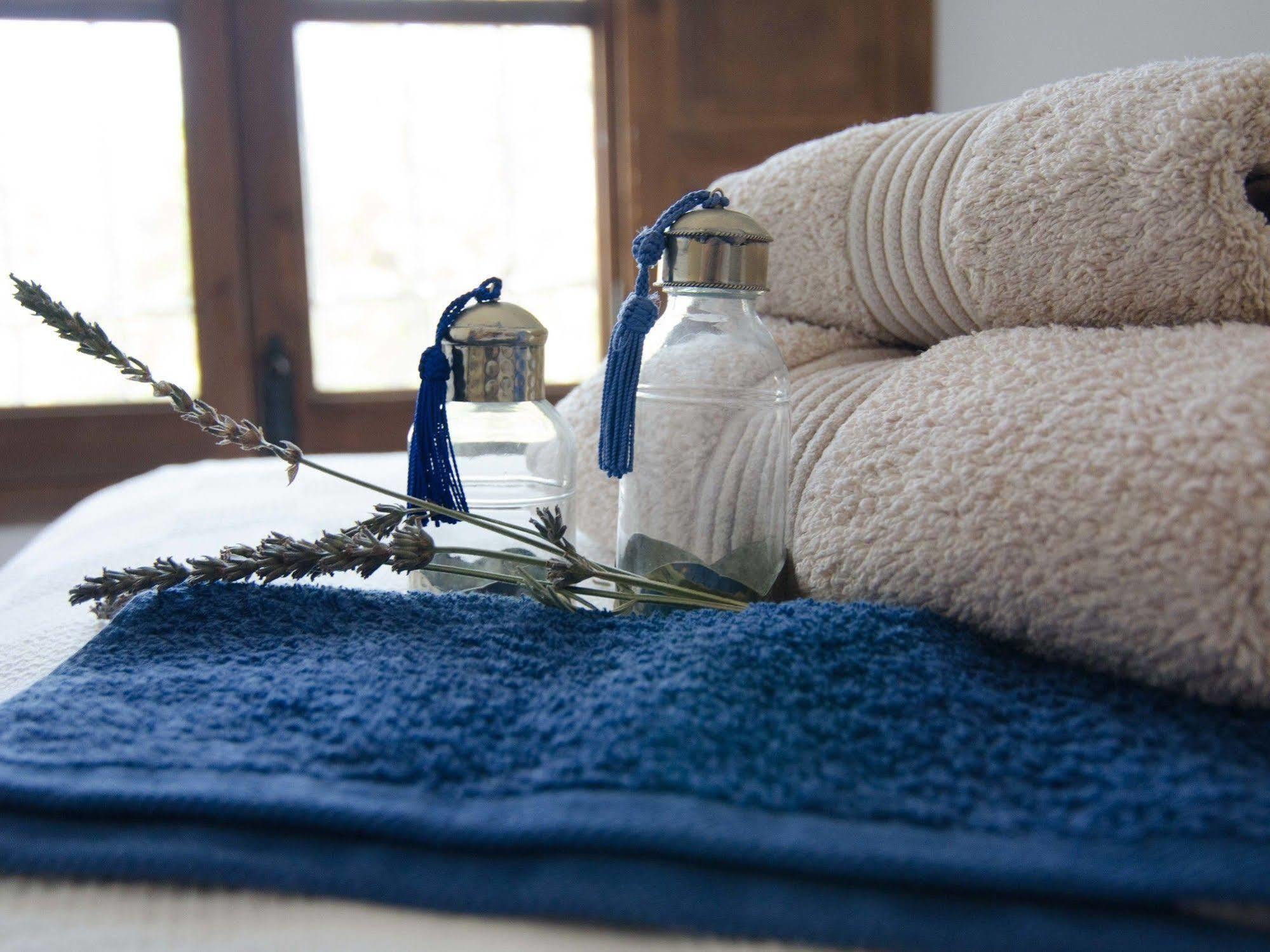 Cortijo Juan Salvador Guest House Olias ภายนอก รูปภาพ